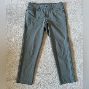 Men’s Lululemon ABC pants